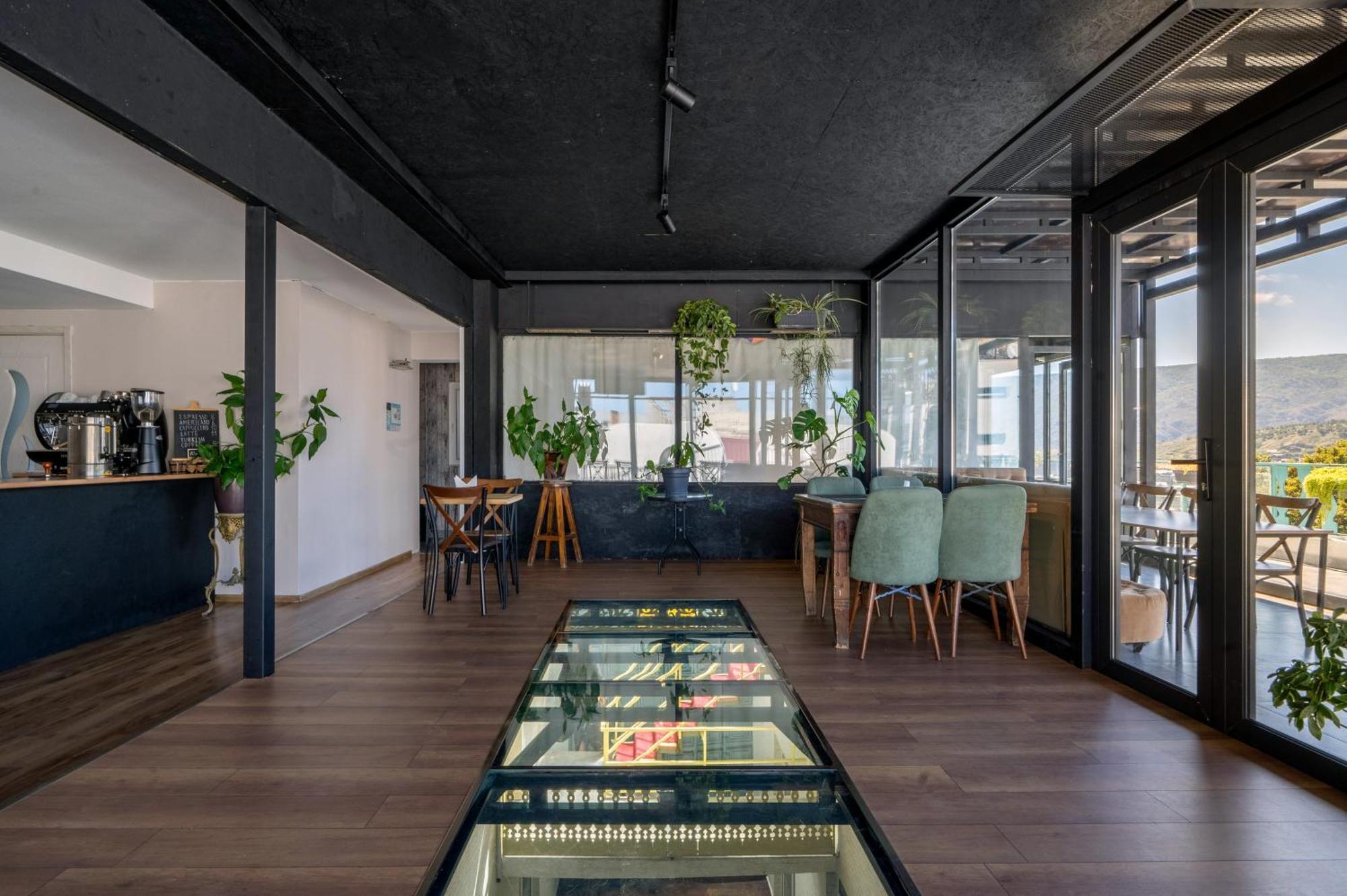 Hotel Tato & Coworking Space Tbilisi Exterior photo