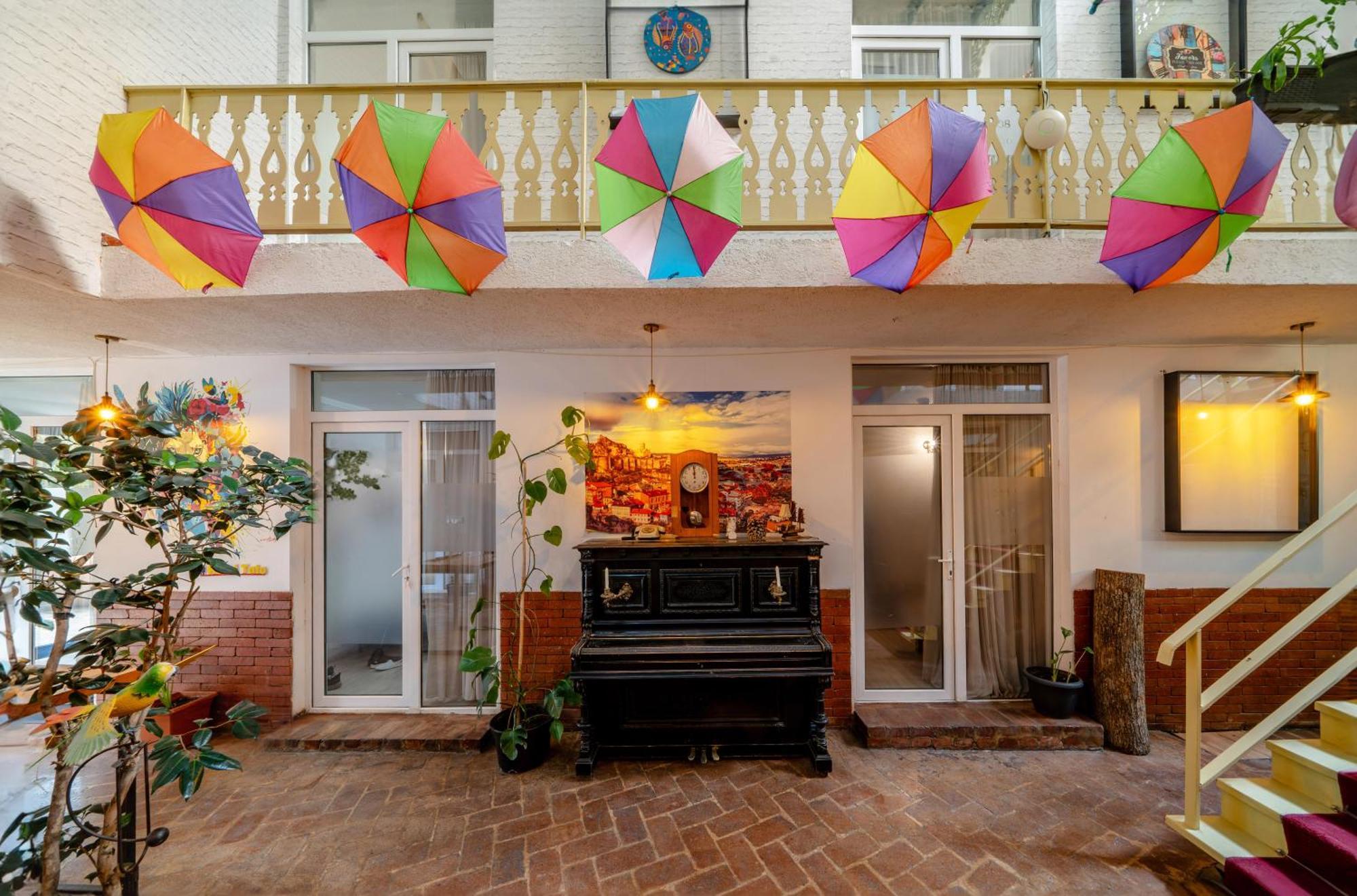 Hotel Tato & Coworking Space Tbilisi Exterior photo